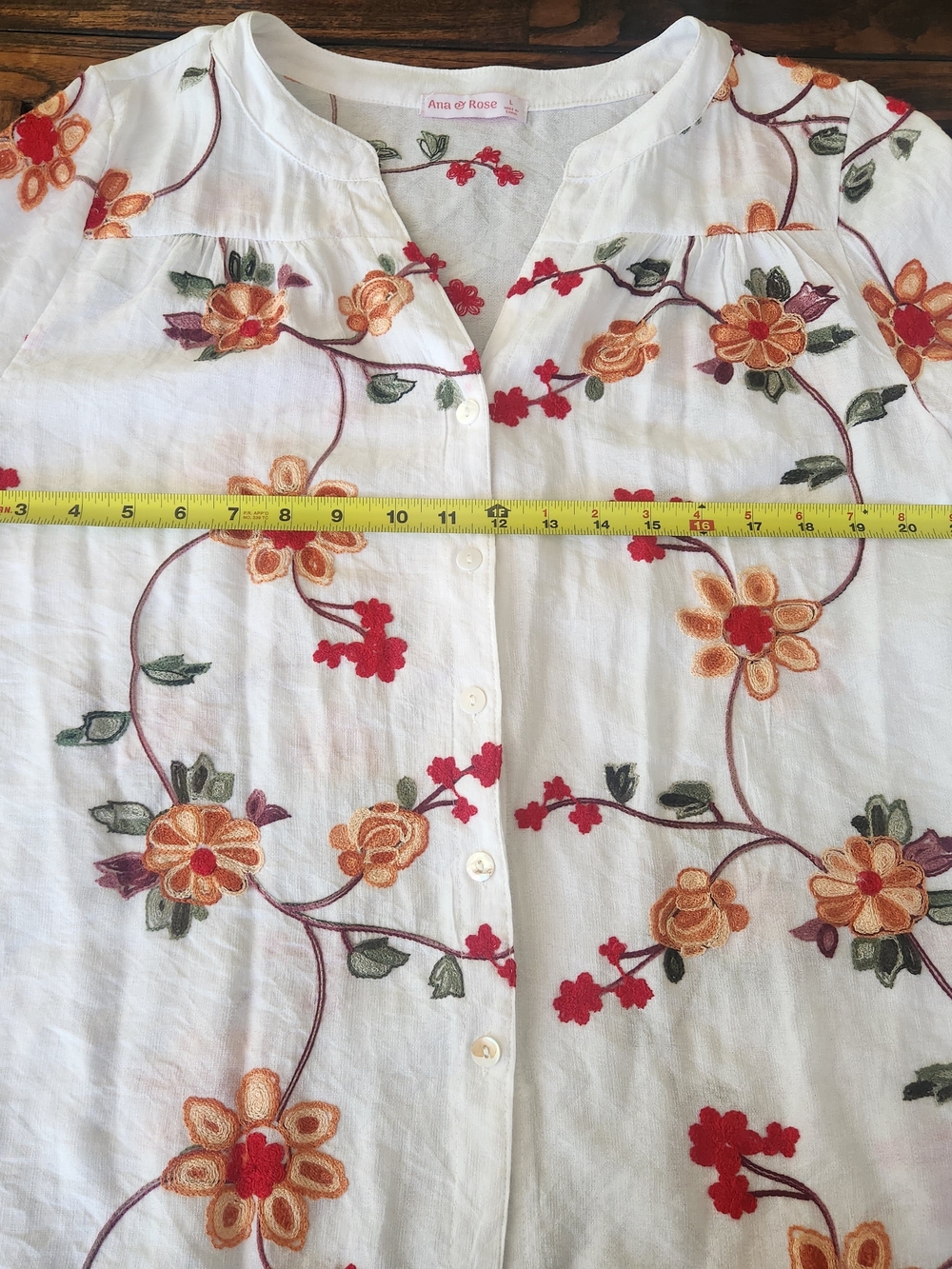 Women's Anna & Rose White Floral Embroidered Button-Front Blouse Size Large - Picture 7 of 13